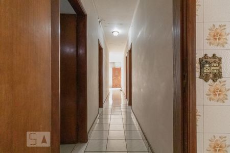 Casa à venda com 300m², 3 quartos e 5 vagasCorredor