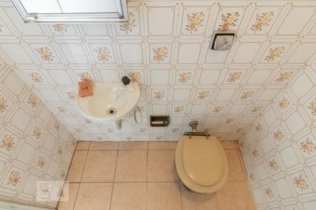 Casa à venda com 300m², 3 quartos e 5 vagasBanheiro Externo