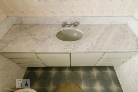 Casa à venda com 300m², 3 quartos e 5 vagasBanheiro