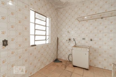 Casa à venda com 300m², 3 quartos e 5 vagasLavanderia