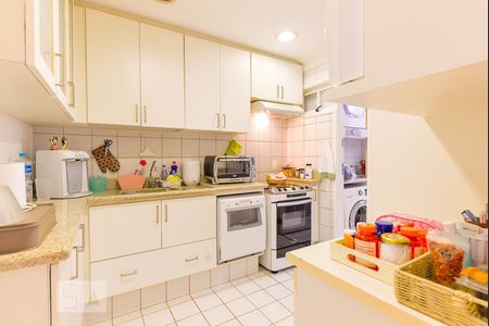 Casa de condomínio à venda com 151m², 3 quartos e 2 vagasCozinha