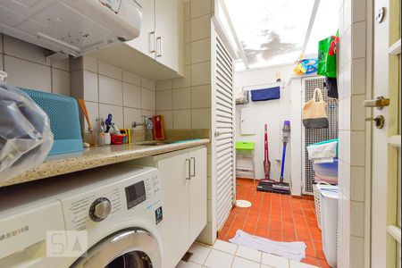 Casa de condomínio à venda com 151m², 3 quartos e 2 vagasArea Serviço