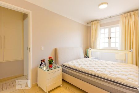 Casa de condomínio à venda com 151m², 3 quartos e 2 vagasSuíte