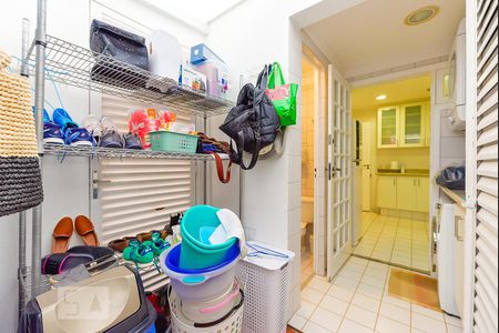 Casa de condomínio à venda com 151m², 3 quartos e 2 vagasArea Serviço