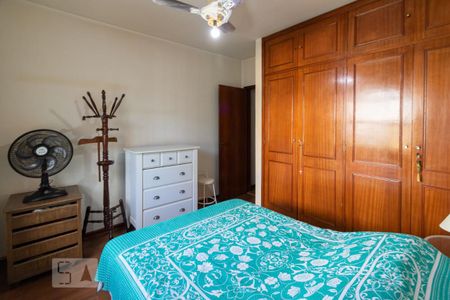 Casa à venda com 185m², 4 quartos e 2 vagas Casa à venda com 185m², 4 quartos e 2 vagasQuarto 2