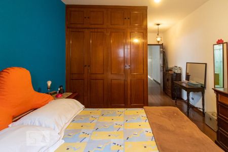 Casa à venda com 185m², 4 quartos e 2 vagas Casa à venda com 185m², 4 quartos e 2 vagasSuíte master