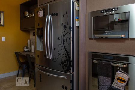 Casa à venda com 320m², 3 quartos e 4 vagas Casa à venda com 320m², 3 quartos e 4 vagasCozinha