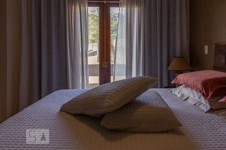 Casa à venda com 320m², 3 quartos e 4 vagas Casa à venda com 320m², 3 quartos e 4 vagasSuíte 3