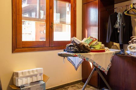 Casa à venda com 320m², 3 quartos e 4 vagas Casa à venda com 320m², 3 quartos e 4 vagasDispensa