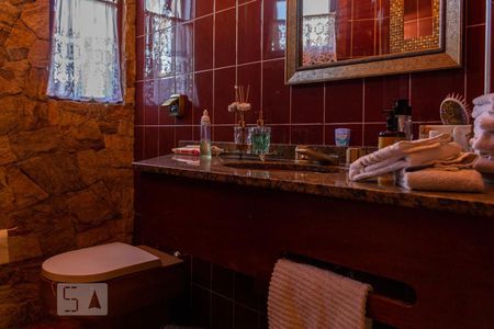 Casa à venda com 320m², 3 quartos e 4 vagas Casa à venda com 320m², 3 quartos e 4 vagasLavabo