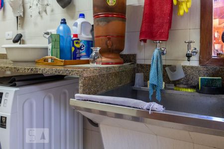 Casa à venda com 320m², 3 quartos e 4 vagas Casa à venda com 320m², 3 quartos e 4 vagasLavanderia