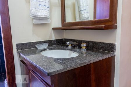 Casa à venda com 320m², 3 quartos e 4 vagas Casa à venda com 320m², 3 quartos e 4 vagasSuíte 2 Banheiro