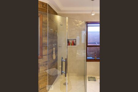 Casa à venda com 320m², 3 quartos e 4 vagas Casa à venda com 320m², 3 quartos e 4 vagasSuíte 3 Banheiro