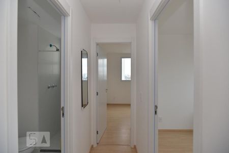 Corredor de apartamento para alugar com 2 quartos, 45m² em Brás, São Paulo