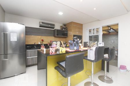 Casa de condomínio à venda com 443m², 4 quartos e 4 vagasCOZINHA