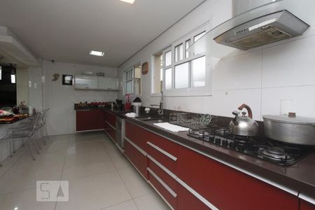 Casa de condomínio à venda com 443m², 4 quartos e 4 vagasCOZINHA
