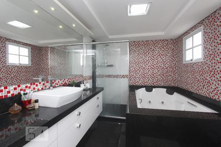 Casa de condomínio à venda com 443m², 4 quartos e 4 vagasBANHEIRO SUITE 3