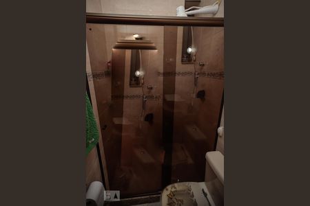 Casa à venda com 172m², 4 quartos e 1 vagaBanheiro