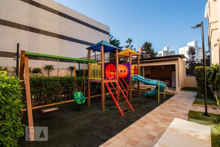 Apartamento à venda com 47m², 2 quartos e 1 vaga Apartamento à venda com 47m², 2 quartos e 1 vagaÁrea comum - playground