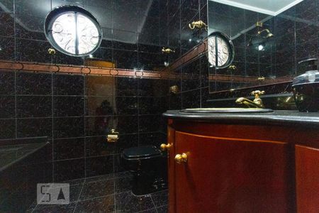 Casa à venda com 141m², 3 quartos e 2 vagas Casa à venda com 141m², 3 quartos e 2 vagasBanheiro 1