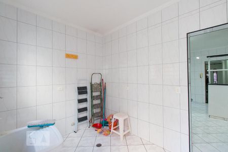 Casa à venda com 141m², 3 quartos e 2 vagas Casa à venda com 141m², 3 quartos e 2 vagasLavanderia