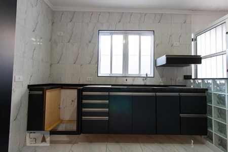 Casa à venda com 141m², 3 quartos e 2 vagas Casa à venda com 141m², 3 quartos e 2 vagasCozinha edícula