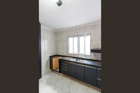 Casa à venda com 141m², 3 quartos e 2 vagas Casa à venda com 141m², 3 quartos e 2 vagasCozinha edícula