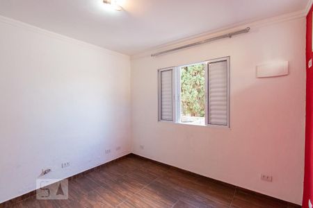 Casa à venda com 141m², 3 quartos e 2 vagas Casa à venda com 141m², 3 quartos e 2 vagasQuarto edícula