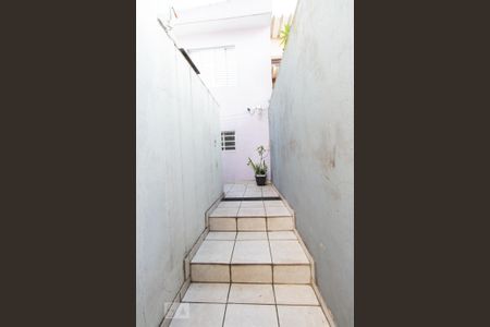 Casa à venda com 141m², 3 quartos e 2 vagas Casa à venda com 141m², 3 quartos e 2 vagasCorredor