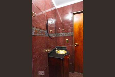 Casa à venda com 141m², 3 quartos e 2 vagas Casa à venda com 141m², 3 quartos e 2 vagasBanheiro 2