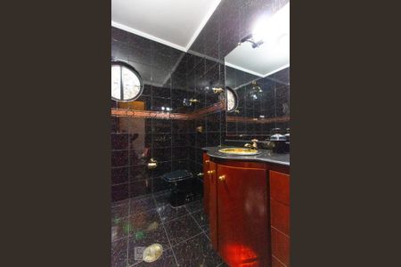 Casa à venda com 141m², 3 quartos e 2 vagas Casa à venda com 141m², 3 quartos e 2 vagasBanheiro 1