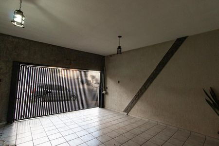 Casa à venda com 141m², 3 quartos e 2 vagas Casa à venda com 141m², 3 quartos e 2 vagasGaragem