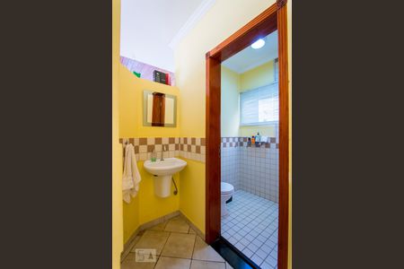 Casa à venda com 348m², 4 quartos e 4 vagasBanheiro de Serviço