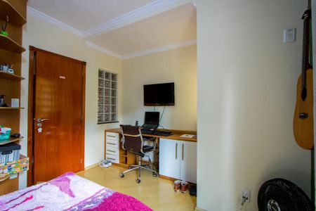 Casa à venda com 348m², 4 quartos e 4 vagasQuarto 3