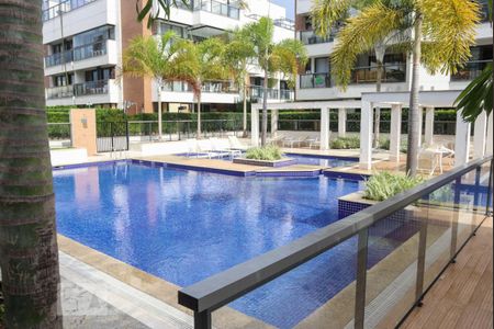 Apartamento à venda com 90m², 3 quartos e 1 vaga Apartamento à venda com 90m², 3 quartos e 1 vagaÁrea comum - Piscina