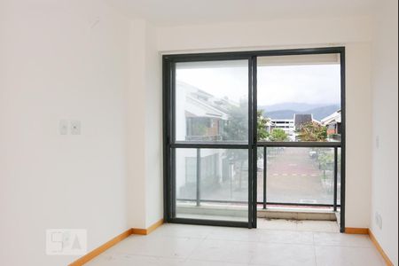 Apartamento à venda com 90m², 3 quartos e 1 vaga Apartamento à venda com 90m², 3 quartos e 1 vagaSuíte