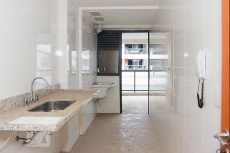 Apartamento à venda com 90m², 3 quartos e 1 vaga Apartamento à venda com 90m², 3 quartos e 1 vagaCozinha e Área de Serviço