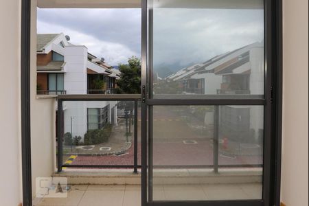 Apartamento à venda com 90m², 3 quartos e 1 vaga Apartamento à venda com 90m², 3 quartos e 1 vagaSuite Canadense 1