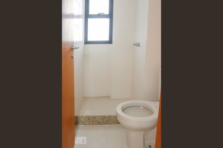 Apartamento à venda com 90m², 3 quartos e 1 vaga Apartamento à venda com 90m², 3 quartos e 1 vagaBanheiro da Suite Canadense