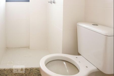 Apartamento à venda com 90m², 3 quartos e 1 vaga Apartamento à venda com 90m², 3 quartos e 1 vagaBanheiro da Suite Canadense