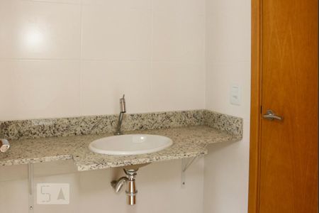 Apartamento à venda com 90m², 3 quartos e 1 vaga Apartamento à venda com 90m², 3 quartos e 1 vagaBanheiro da Suite Canadense