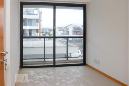Apartamento à venda com 90m², 3 quartos e 1 vaga Apartamento à venda com 90m², 3 quartos e 1 vagaSuite Canadense 2