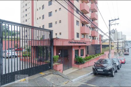 Apartamento para alugar com 56m², 2 quartos e 1 vaga Apartamento para alugar com 56m², 2 quartos e 1 vagaFachada