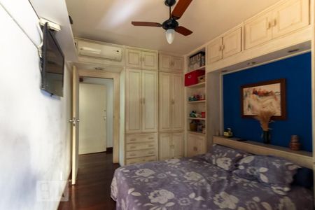 Casa de condomínio à venda com 339m², 4 quartos e 4 vagasQuarto 1