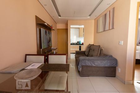 Sala de apartamento para alugar com 3 quartos, 70m² em Santa Mônica, Belo Horizonte