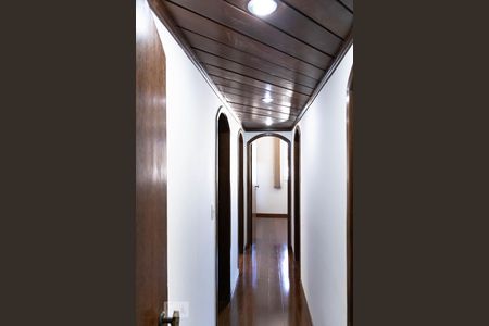 Corredor de apartamento para alugar com 4 quartos, 130m² em Luxemburgo, Belo Horizonte