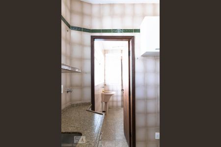 Apartamento para alugar com 130m², 4 quartos e 2 vagas Apartamento para alugar com 130m², 4 quartos e 2 vagasCozinha