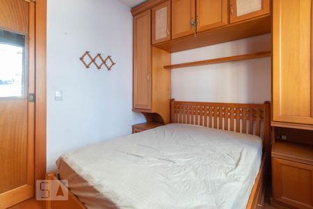 Suíte de apartamento para alugar com 1 quarto, 50m² em Santana, Porto Alegre