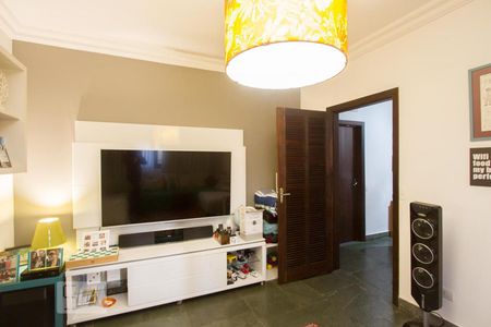 Casa à venda com 350m², 4 quartos e 4 vagasSala de TV