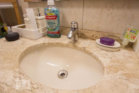 Casa à venda com 350m², 4 quartos e 4 vagasDetalhe Banheiro